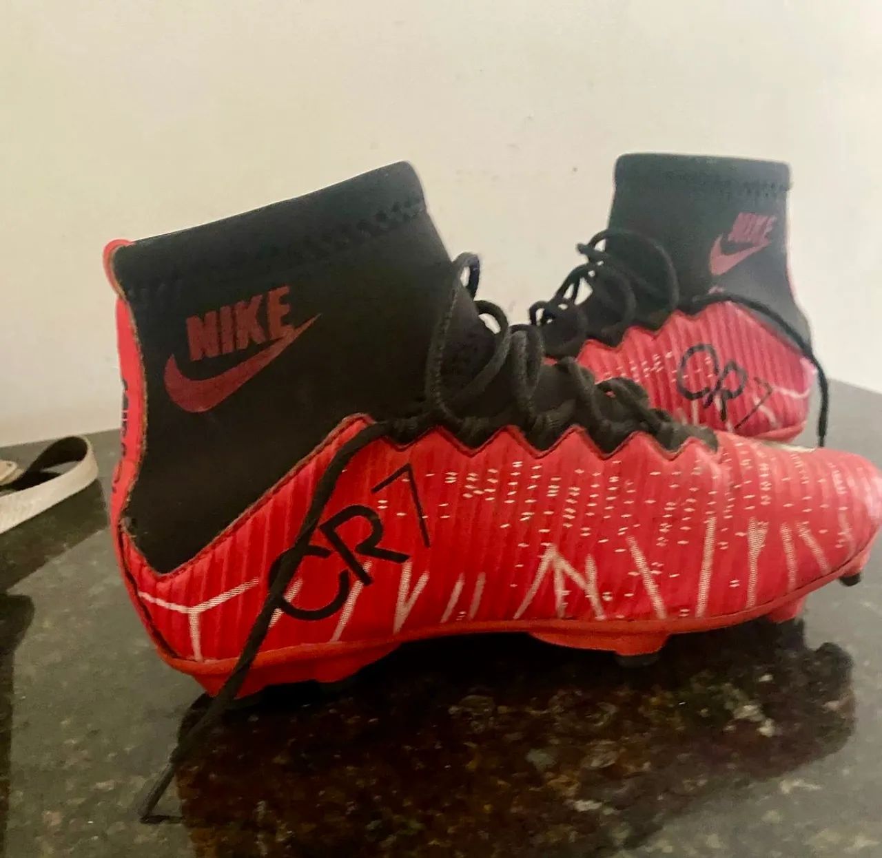 Vendo chuteira Nike CR7  - Foto 3