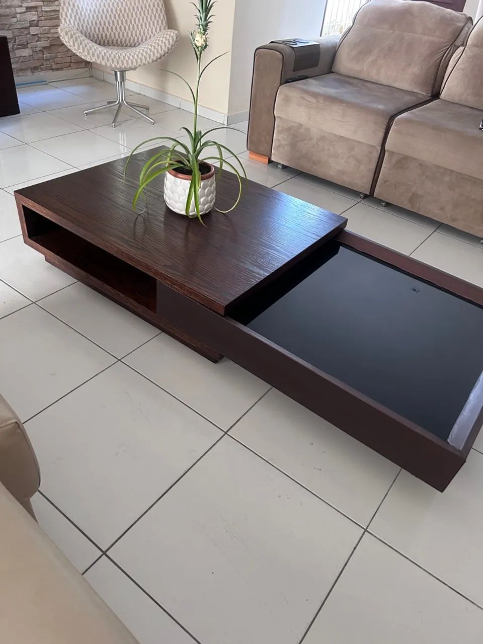 Mesa de Centro c/ vidro preto 