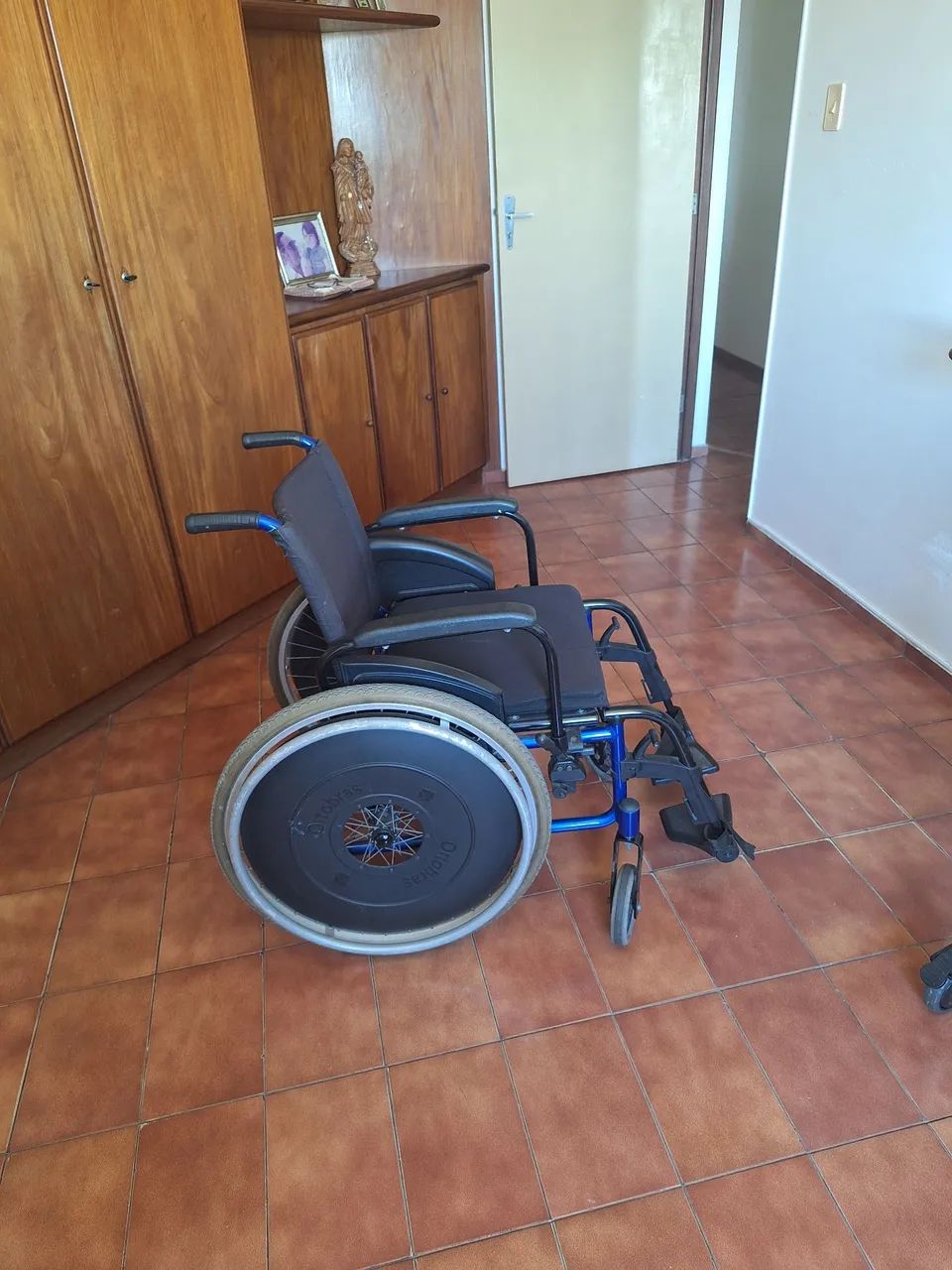 Cadeira de rodas  - Foto 2