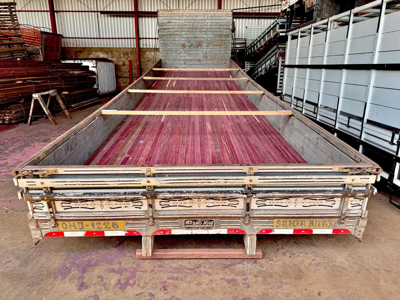 CARROCERIA MADEIRA 8,70 - Foto 4