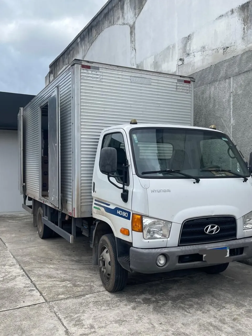 Caminhão Baú HD 80 Hyundai