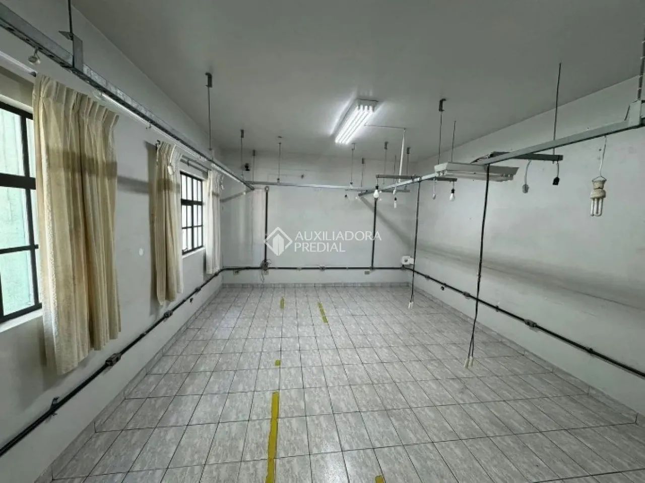 Edifício Comercial à Venda no Jardim do Mar com 700 m² de Área Útil
