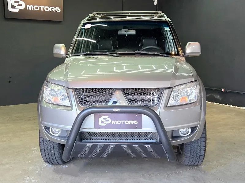 Mitsubishi Pajero Tr4 2.0 4X4 16V 140Cv Flex 4P Automático - Foto 2