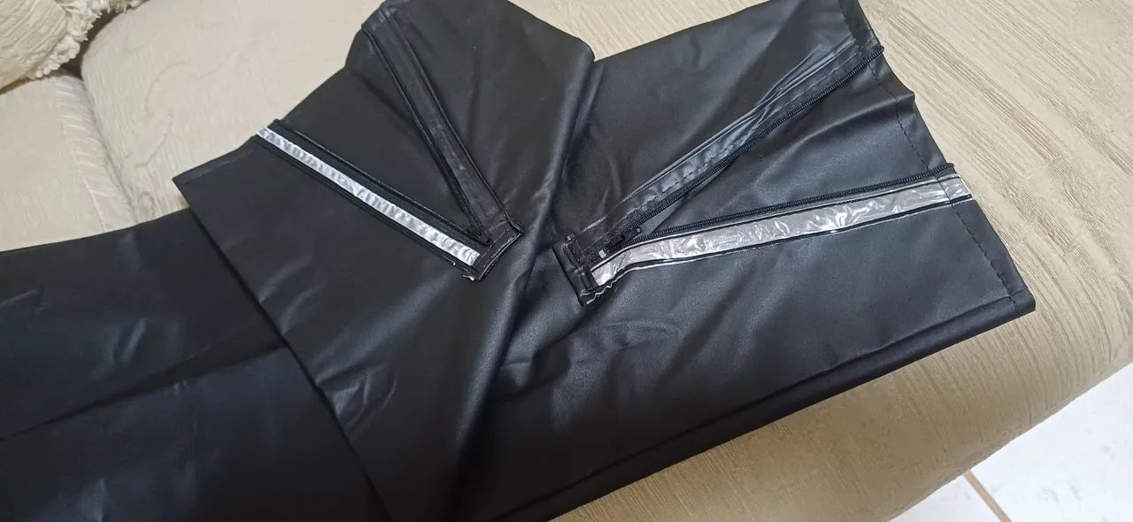 CALÇA CAPA DE CHUVA ALBA NOVA SEM USO  - Foto 4