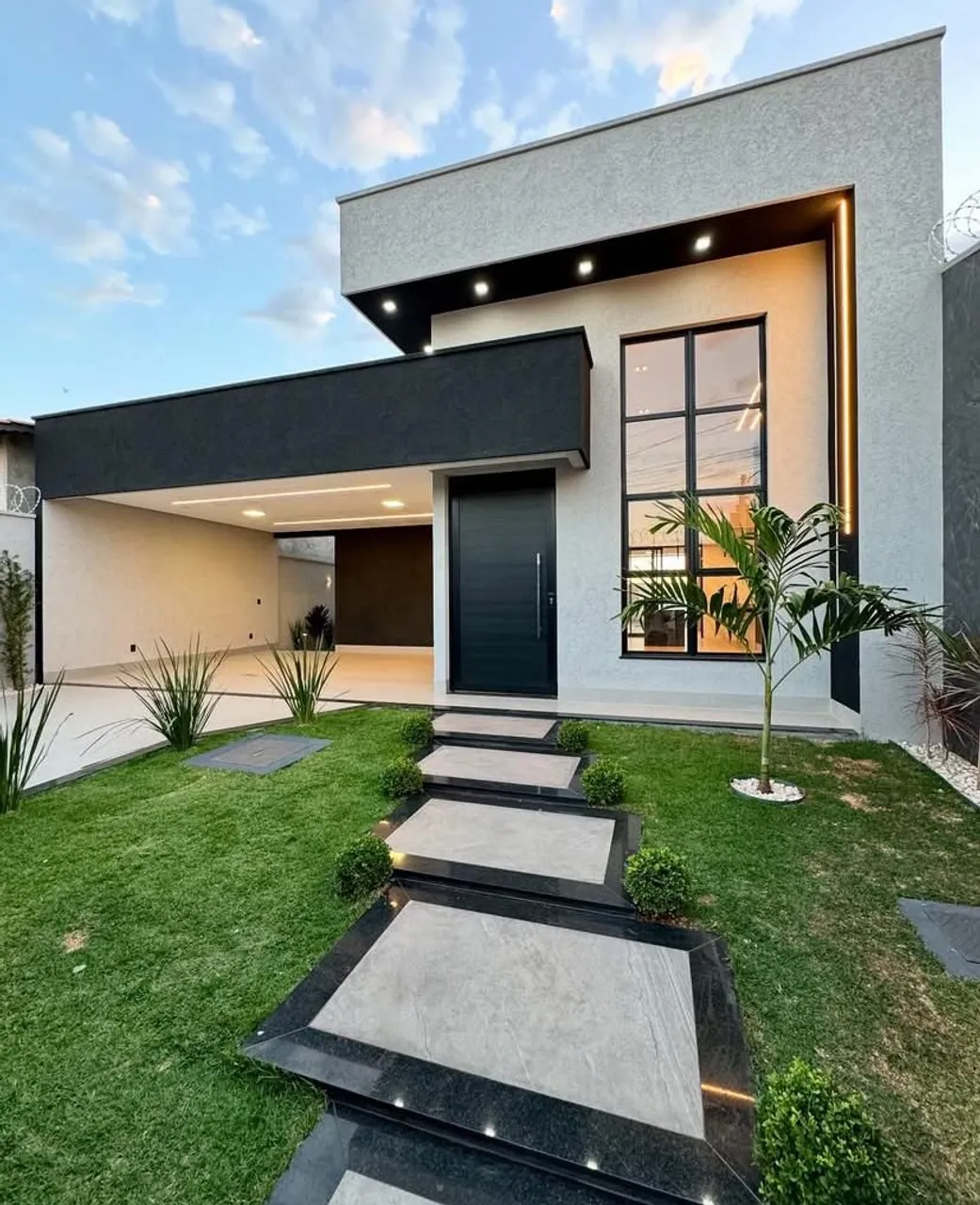 CASA À VENDA NO ÁGUAS CLARAS