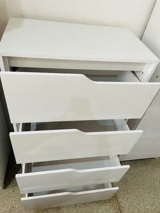Cômoda Sole 4 Gavetas Com Corrediças Telescópicas E 4 Pés - Albatroz - Foto 4