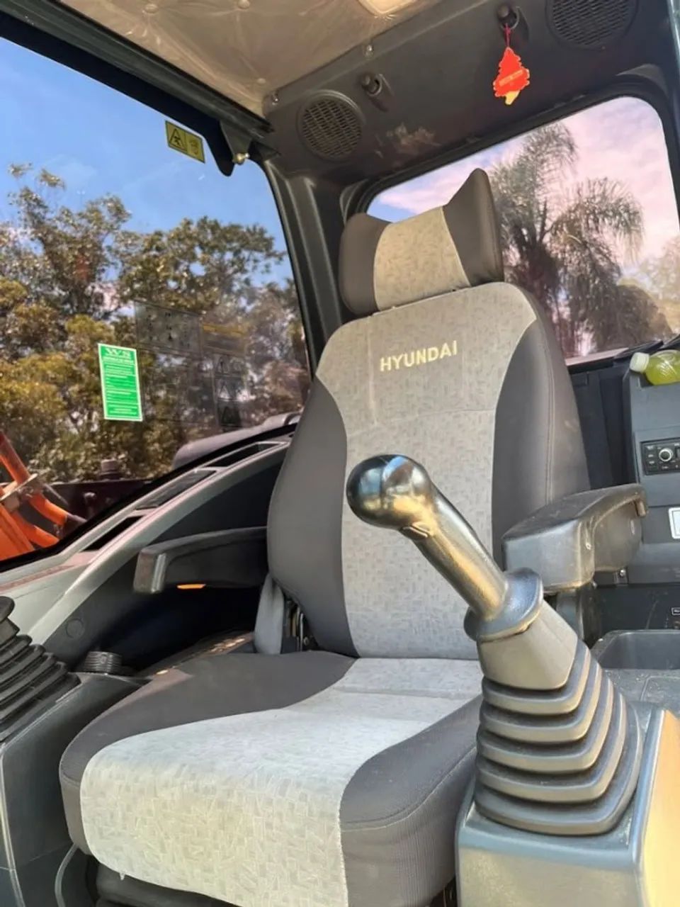 Escavadeira Hyundai 140 ano 2020 - Foto 2