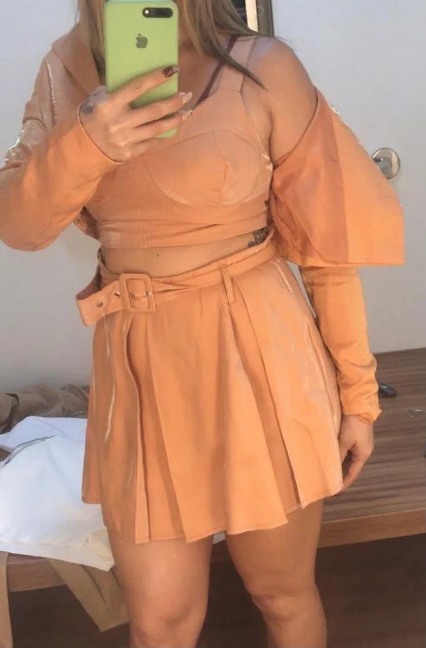 Conjunto de short saia , blusinha e casaco  - Foto 2
