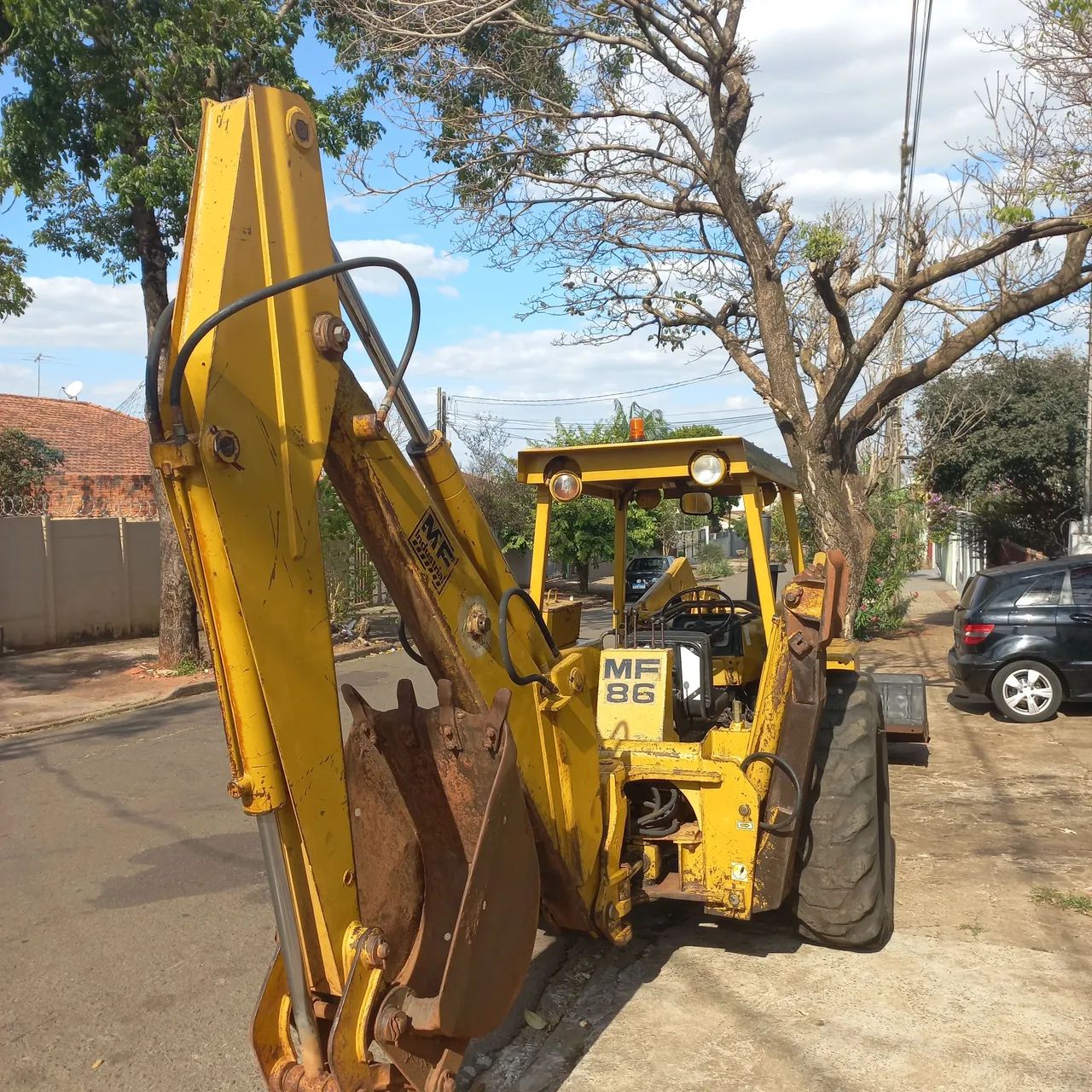 Retroescavadeira Massey Ferguson  - Foto 4