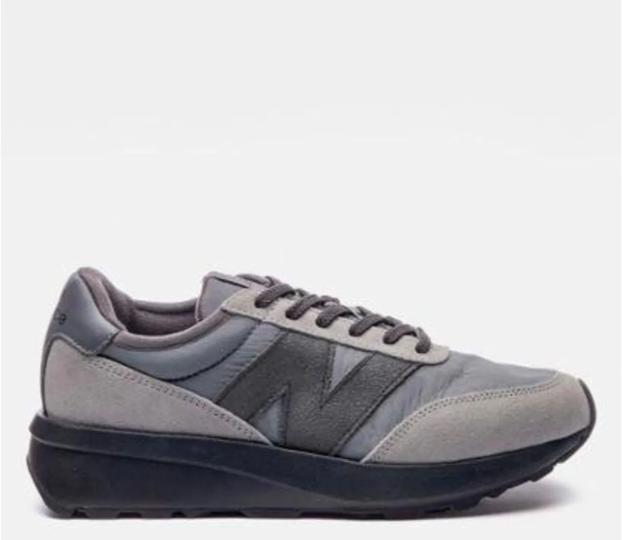 Tênis New Balance 370v1 - unissex