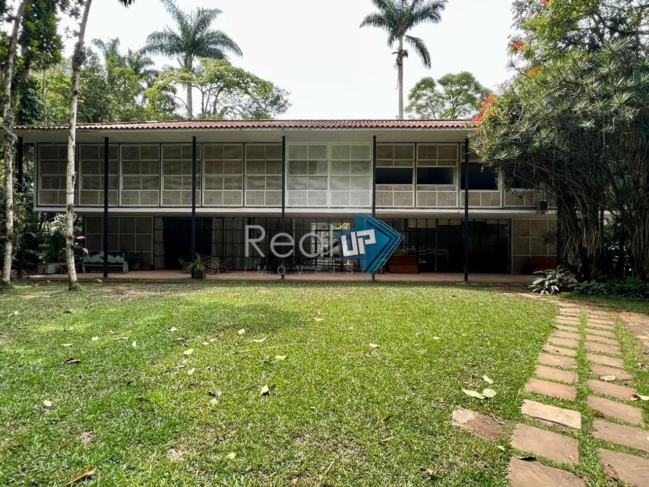 EXCELENTE CASA EM SÃO CONRADO!