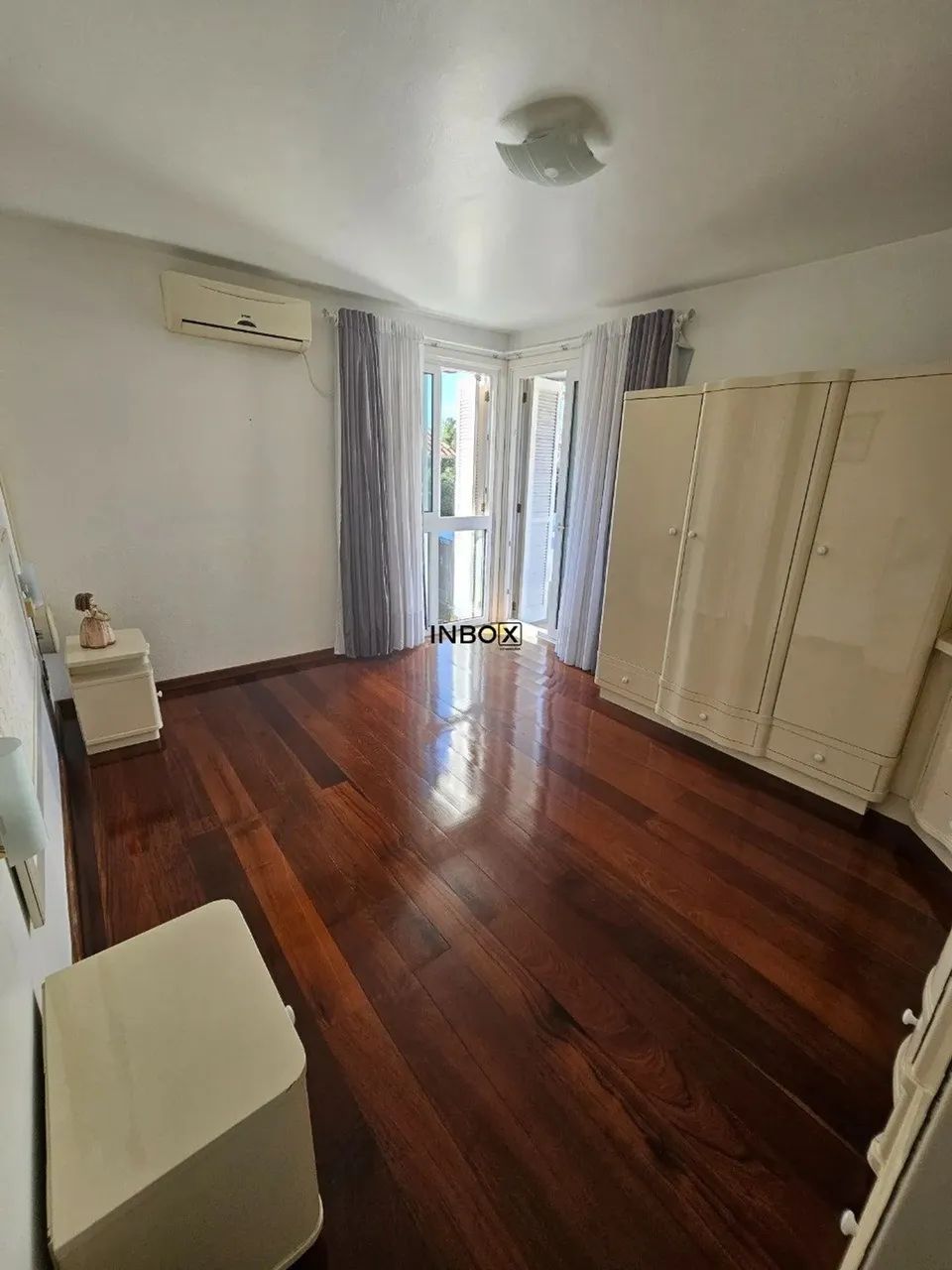INBOX CIA IMOBILIÁRIA VENDE LINDA CASA COM 03 QUARTOS E 230, 94M² PRIVATIVOS NO BAIRRO BOR - Foto 4