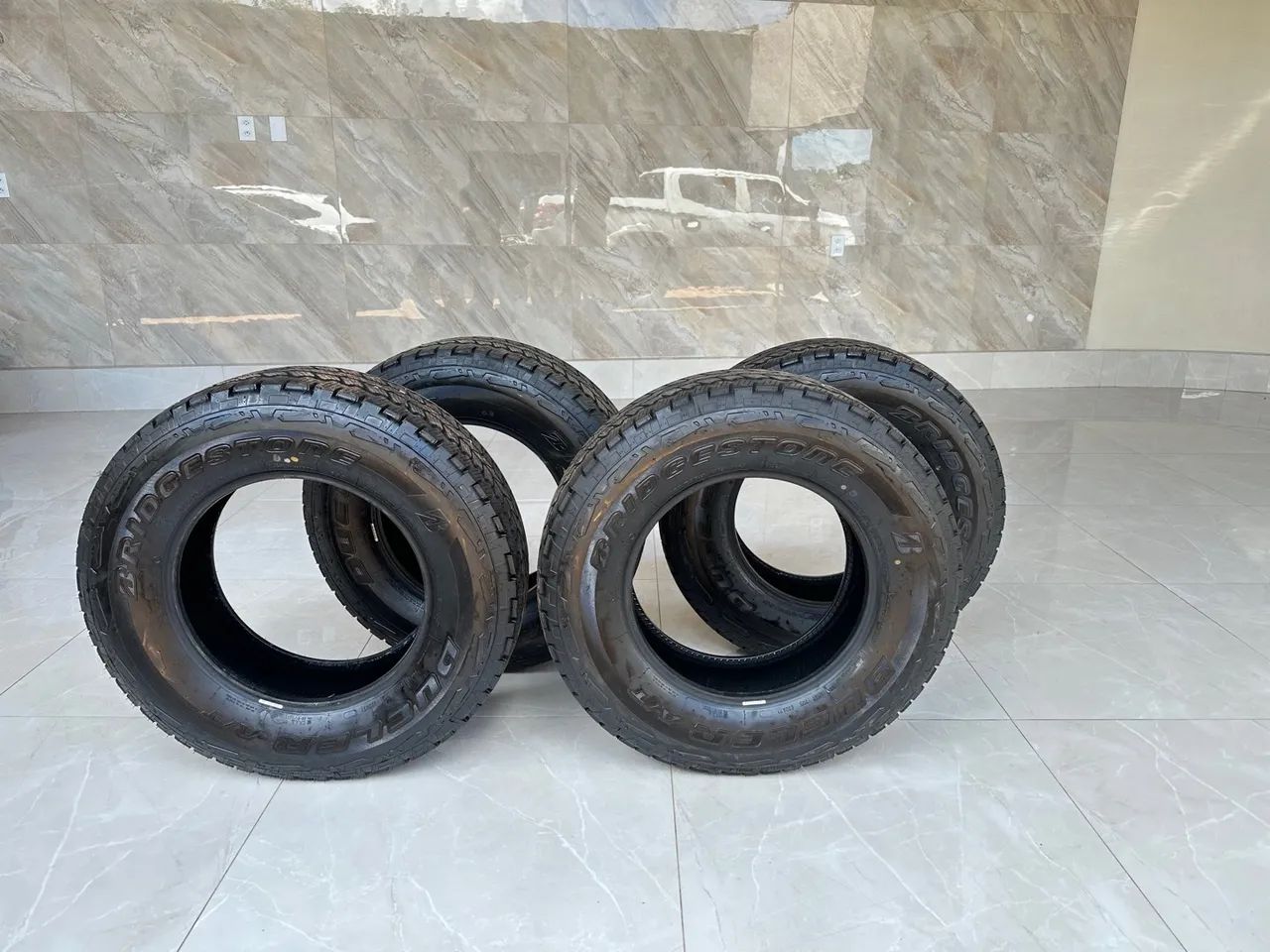 04 Pneus Bridgestone Novos aro 255/70/17 para camionete  - Foto 3