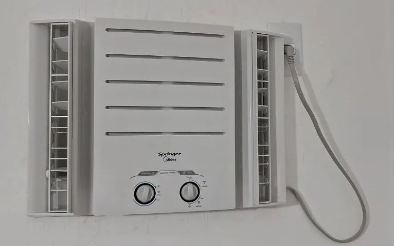 Ar condicionado de janela Springer 10.000 Btus 110V