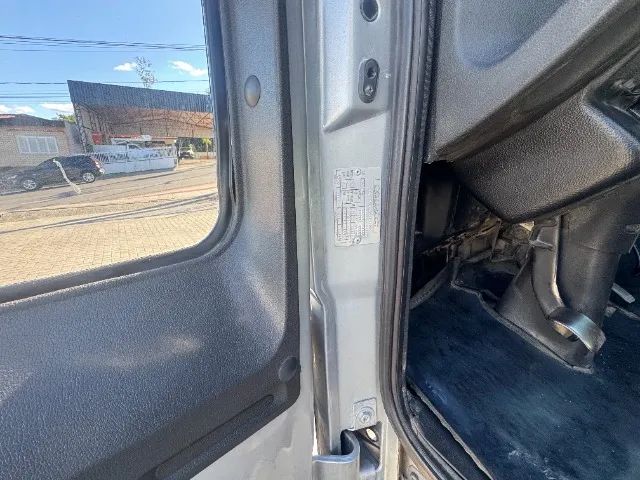 Ford Cargo 815 Ano 2011 Com AC - Foto 5