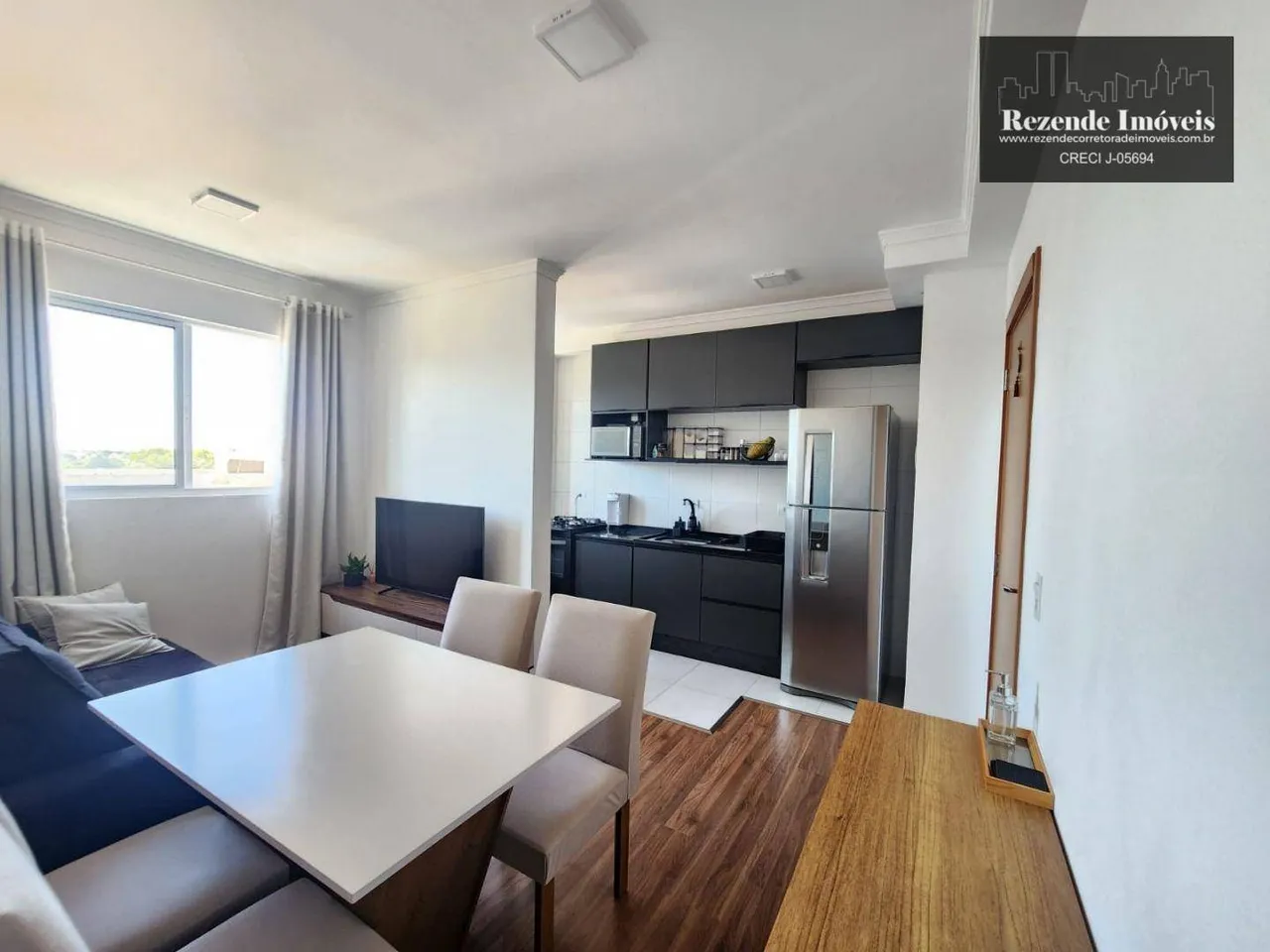 Apartamento com 2 dormitórios à venda, 46 m² por R$ 399.000,00 - Campo Comprido - Curitiba