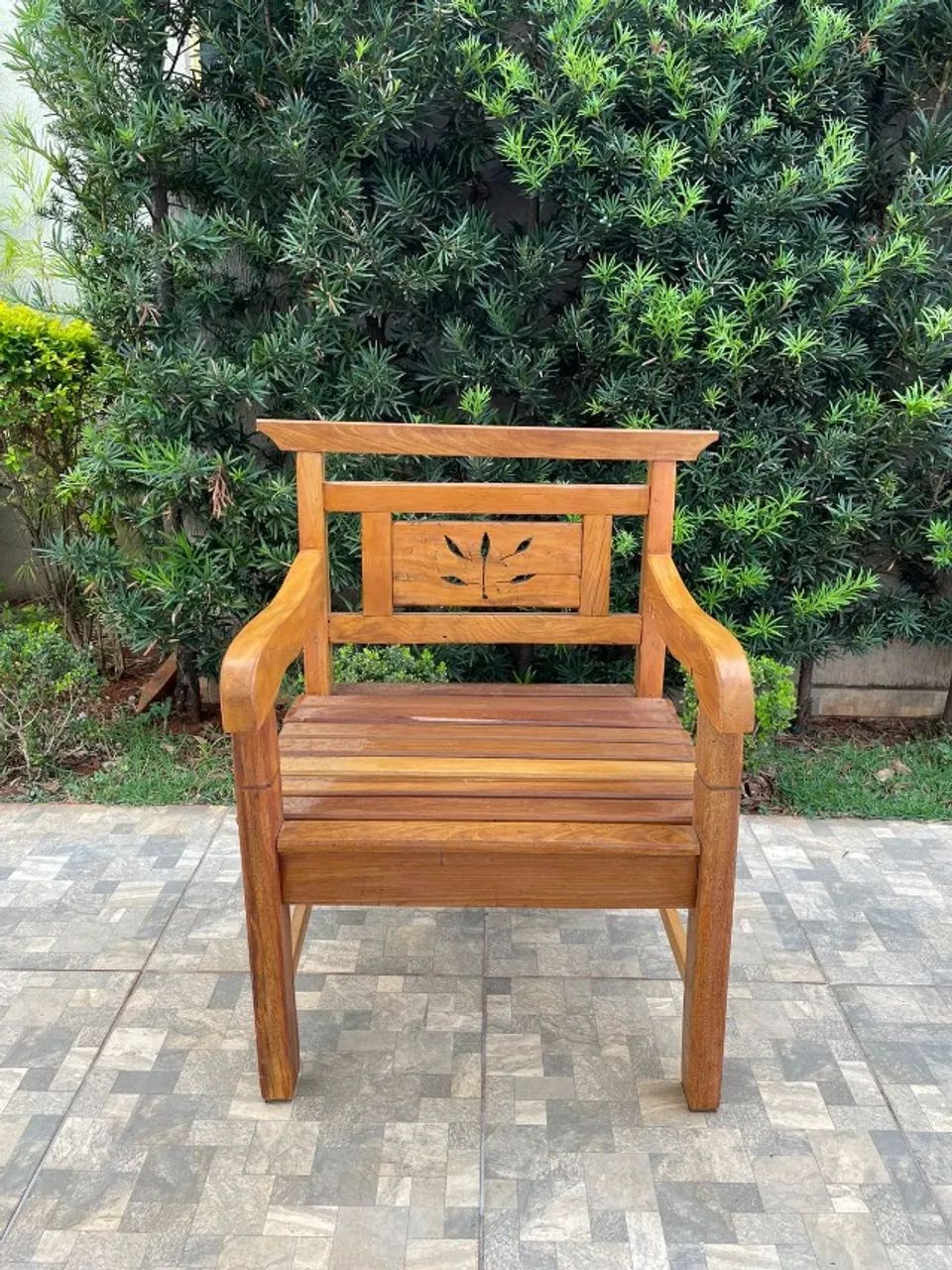 Locação de Conjutos de Namoradeiras de Madeira Rústica - Foto 3