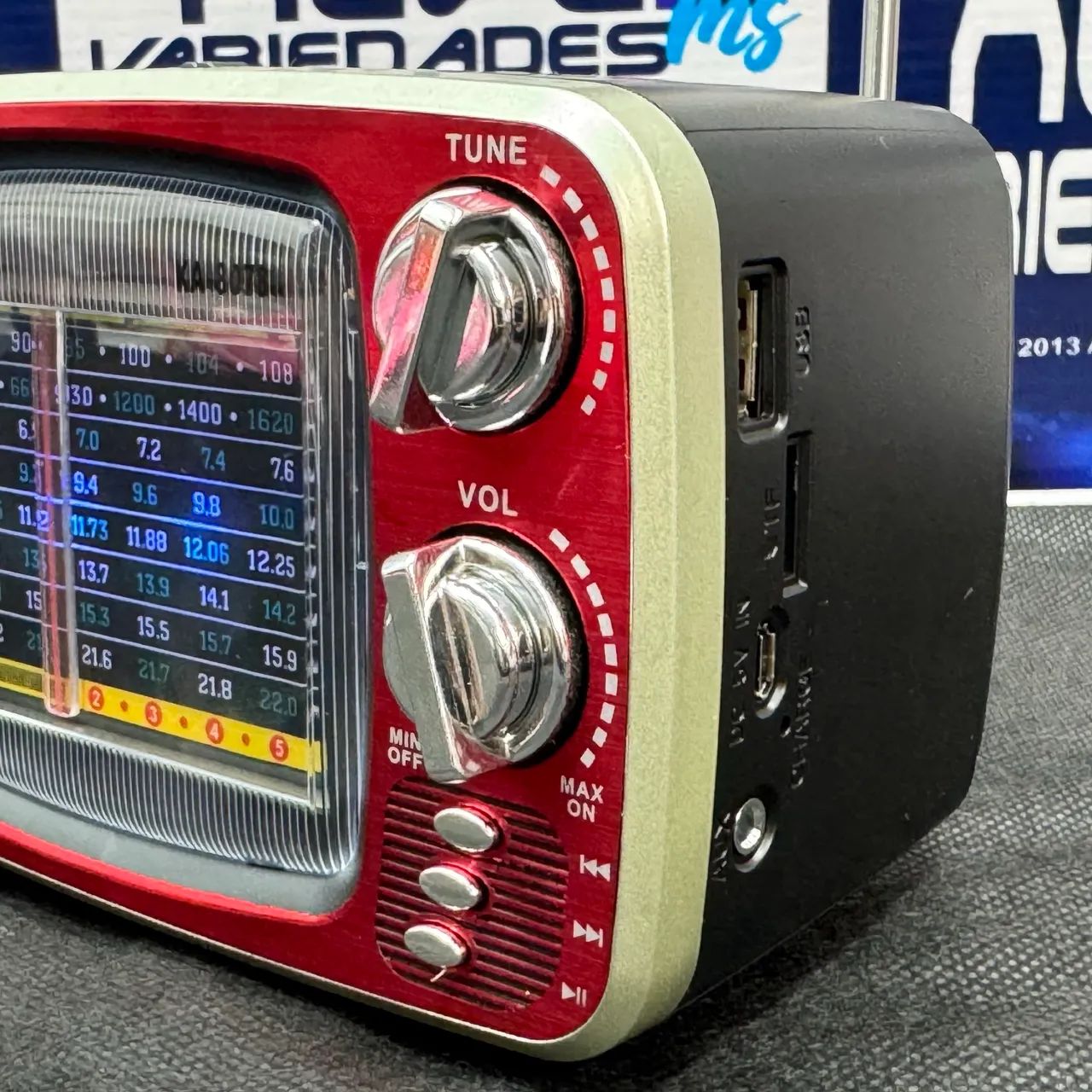 Rádio FM estilo retrô com bluetooth  - Foto 3