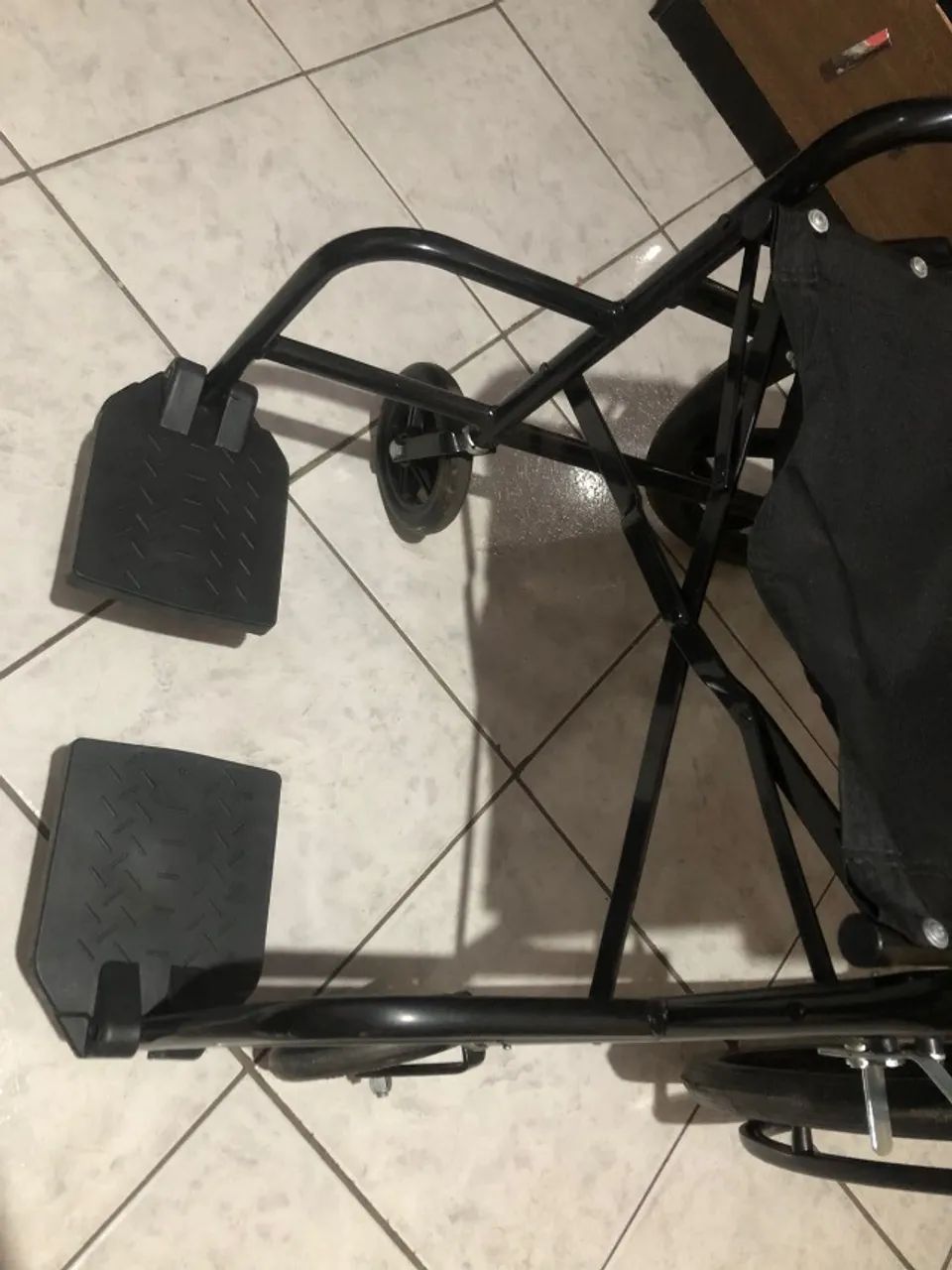 CADEIRA DE RODAS - Foto 2