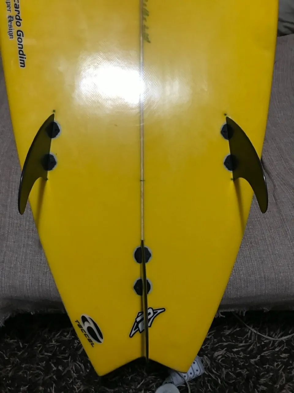 Prancha de surf Pena bem conservada  - Foto 5