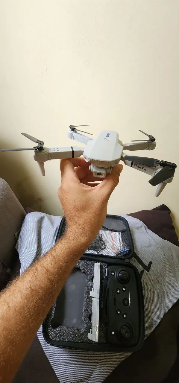 Drone com câmera, dobrável e com GPS