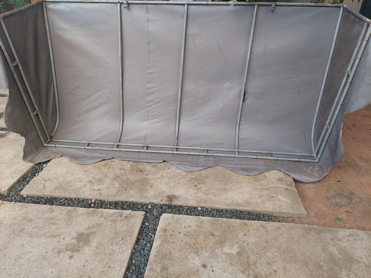 Toldo de ferro