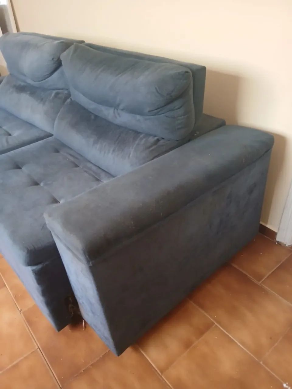 Sofá azul retrátil e reclinável de 2 lugares - Foto 5