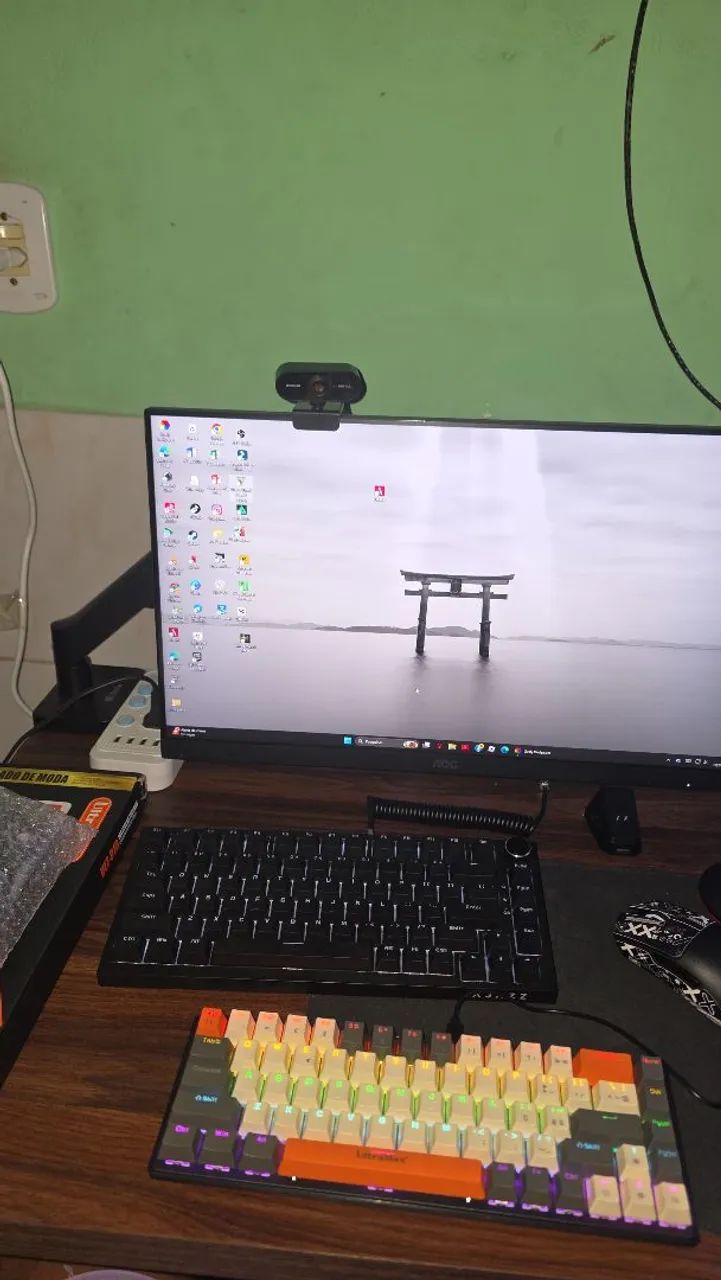 Monitor aoc 25 polegadas de 180hz - Foto 2