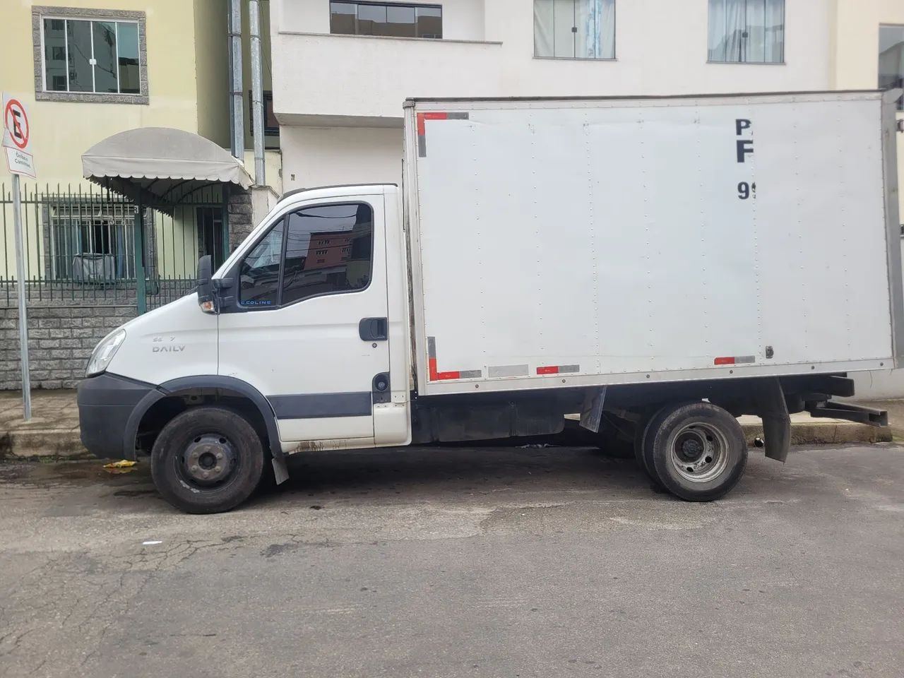 Iveco Daily 55C17 3.0 170cv Diesel Mec. 2013 2013
