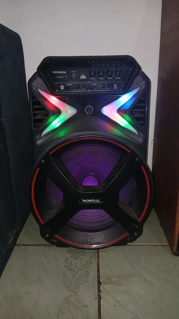 Caixa de som mundial led