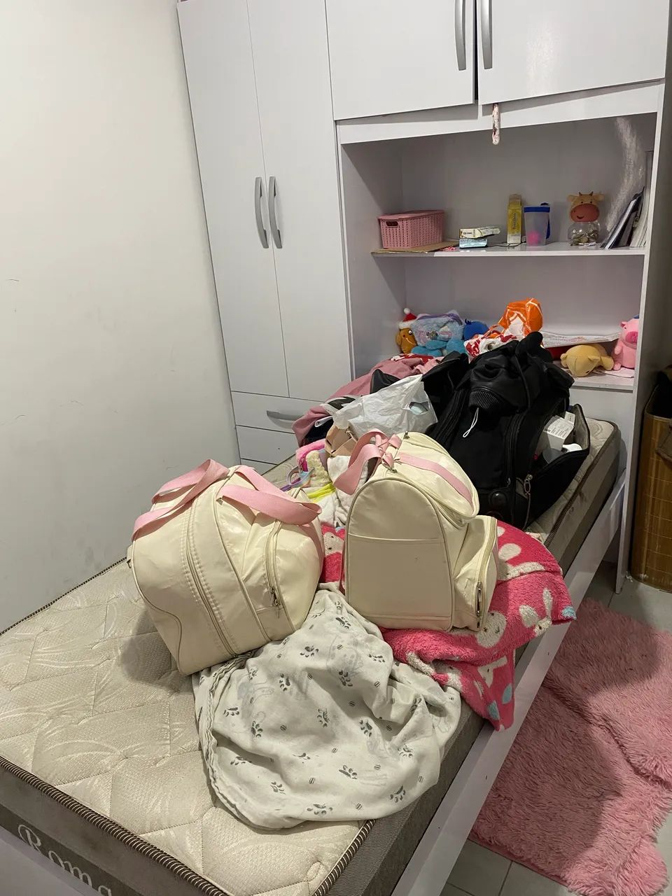 Guarda roupa cama solteiro 