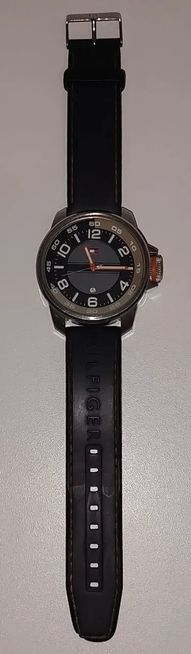 Relógio Tommy Hilfiger com pulseira preta - Foto 2