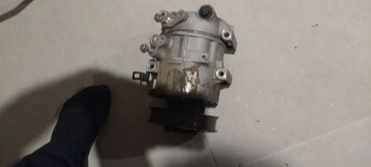 Vendo um motor do ar condicionado 