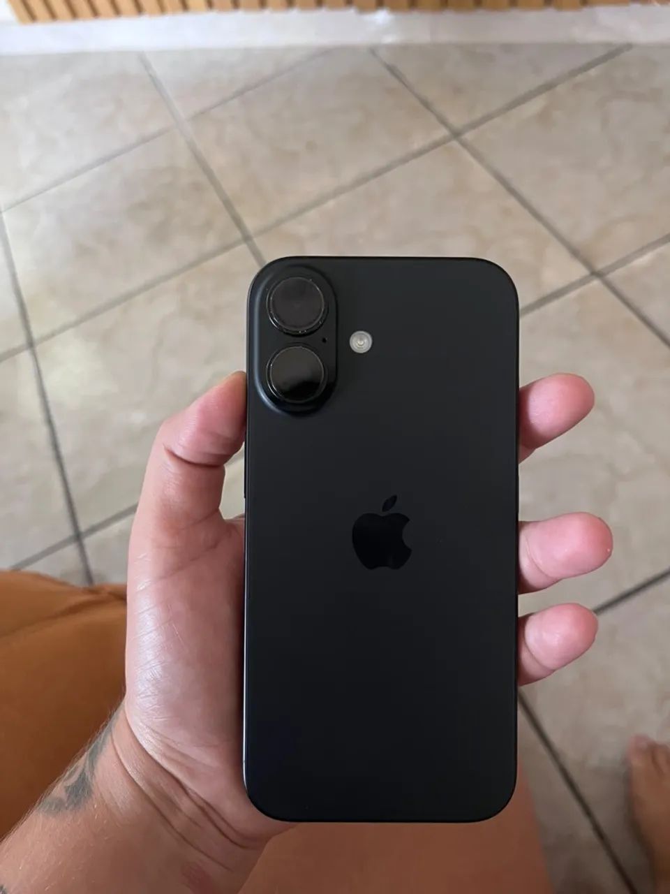 IPhone 16 128GB - Foto 2