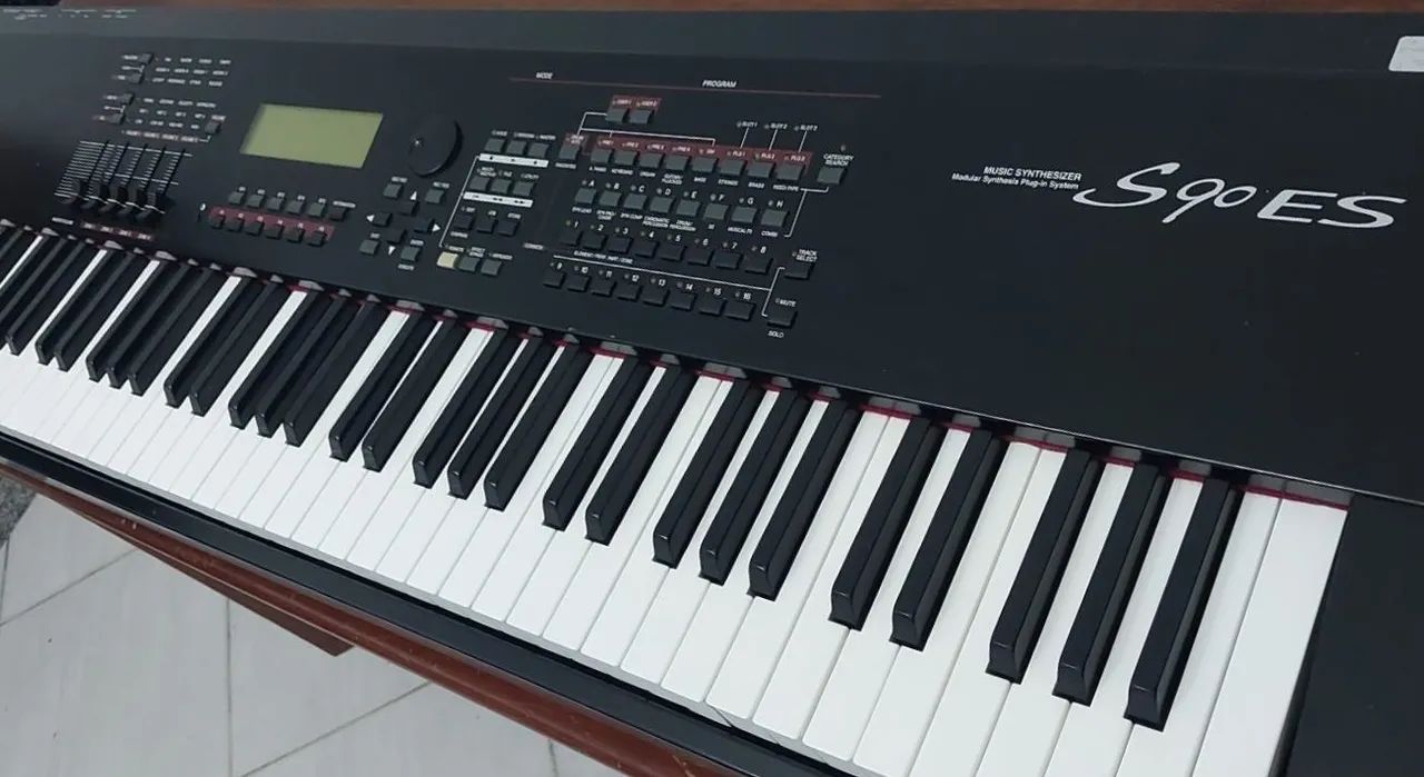 TECLADO YAMAHA S90ES  - Foto 4