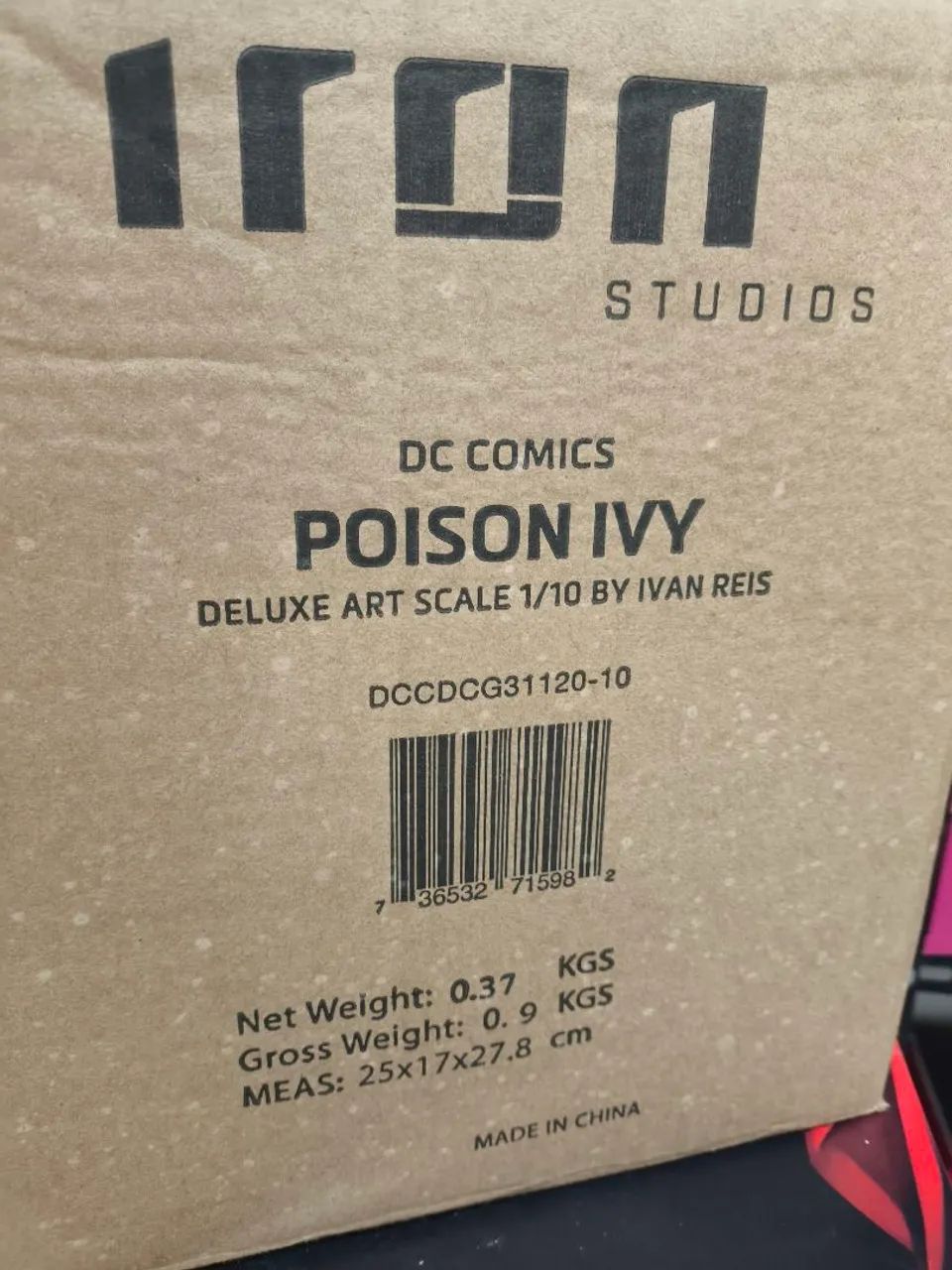 Estátua Poison Ivy Comics Iron Studios - Foto 2