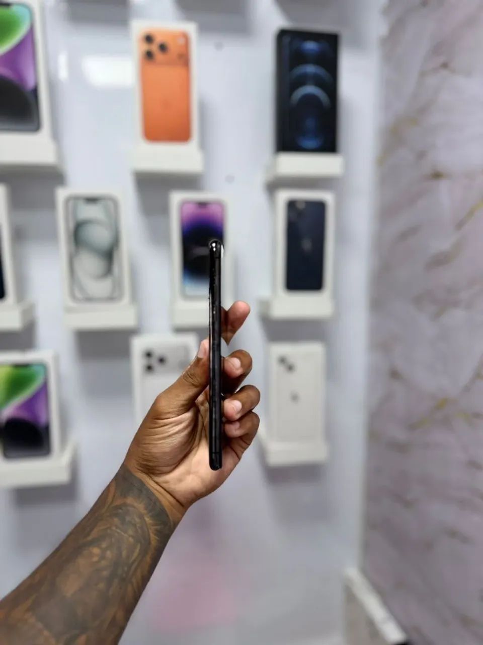 IPHONE 11 PRO MAX 64GB TELA NOVA<br>R$ 1.299,00 - Foto 4