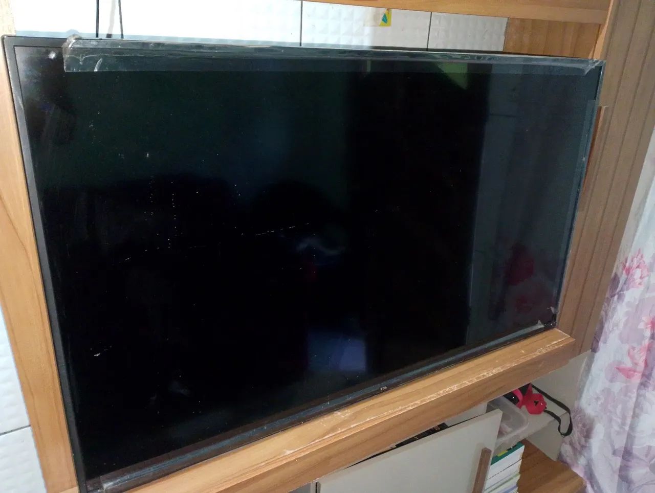 Semi Nova Tv-Smart TCL ) 55p Com Defeito Besta Acende E Apaga 