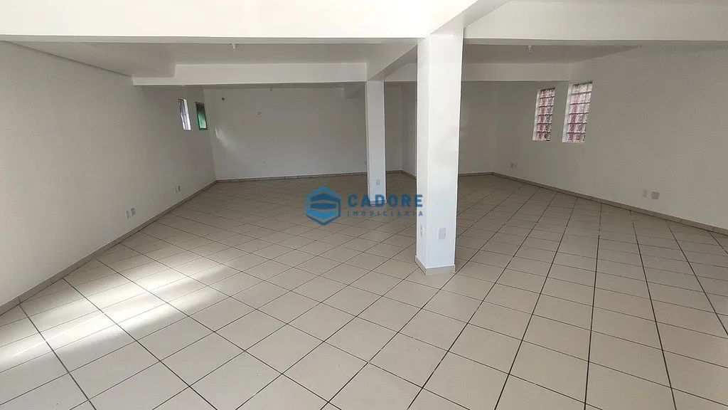 SALA TÉRREA COM 100m² NO UNIVERSITÁRIO - Foto 3