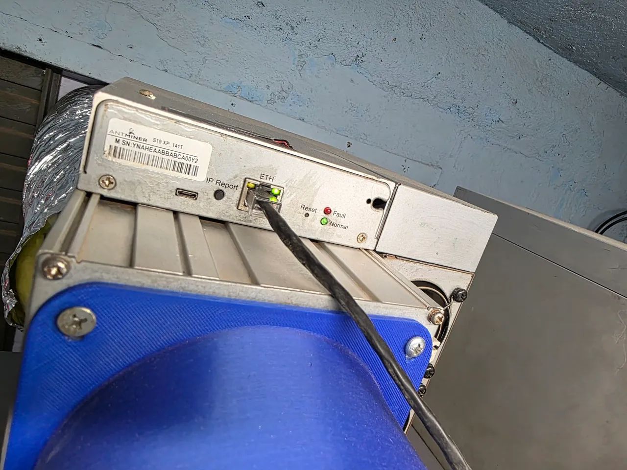 Bitmain s19 xp 141th - Foto 3