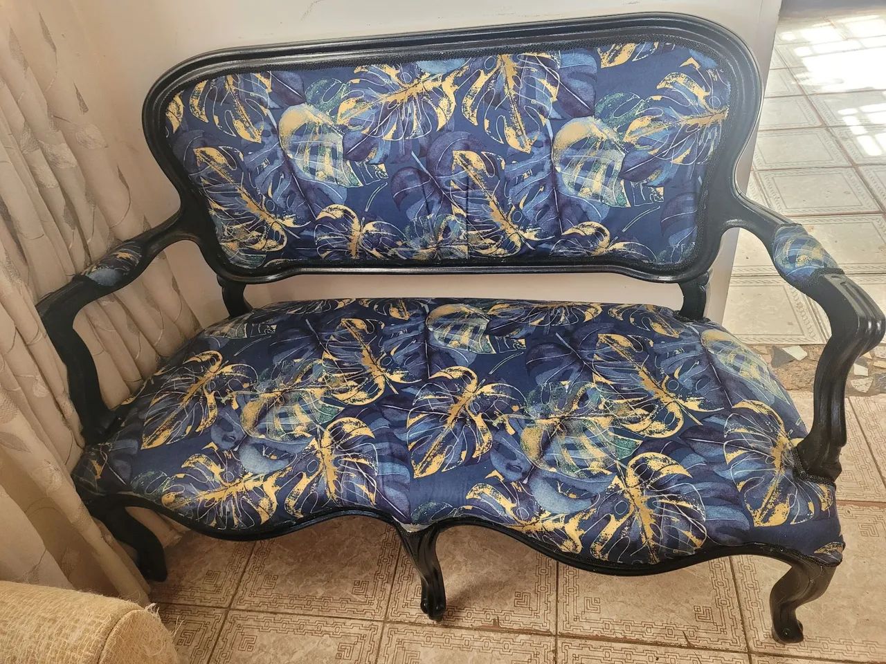 Sofa antigo provençal reformado