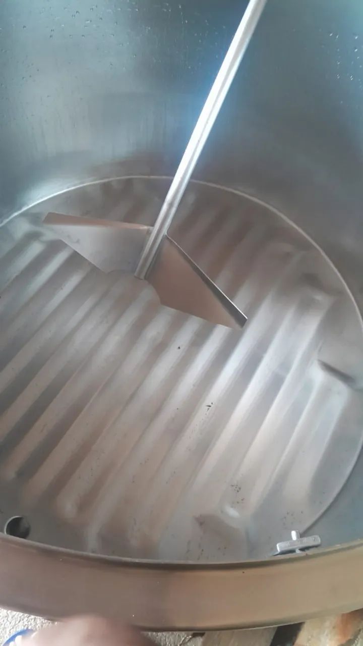 TANQUE DE LEITE - 750 LITROS  - Foto 2