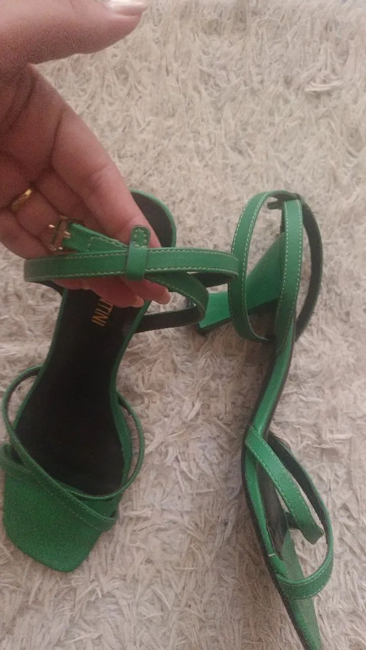 Sapato de salto verde - Foto 4