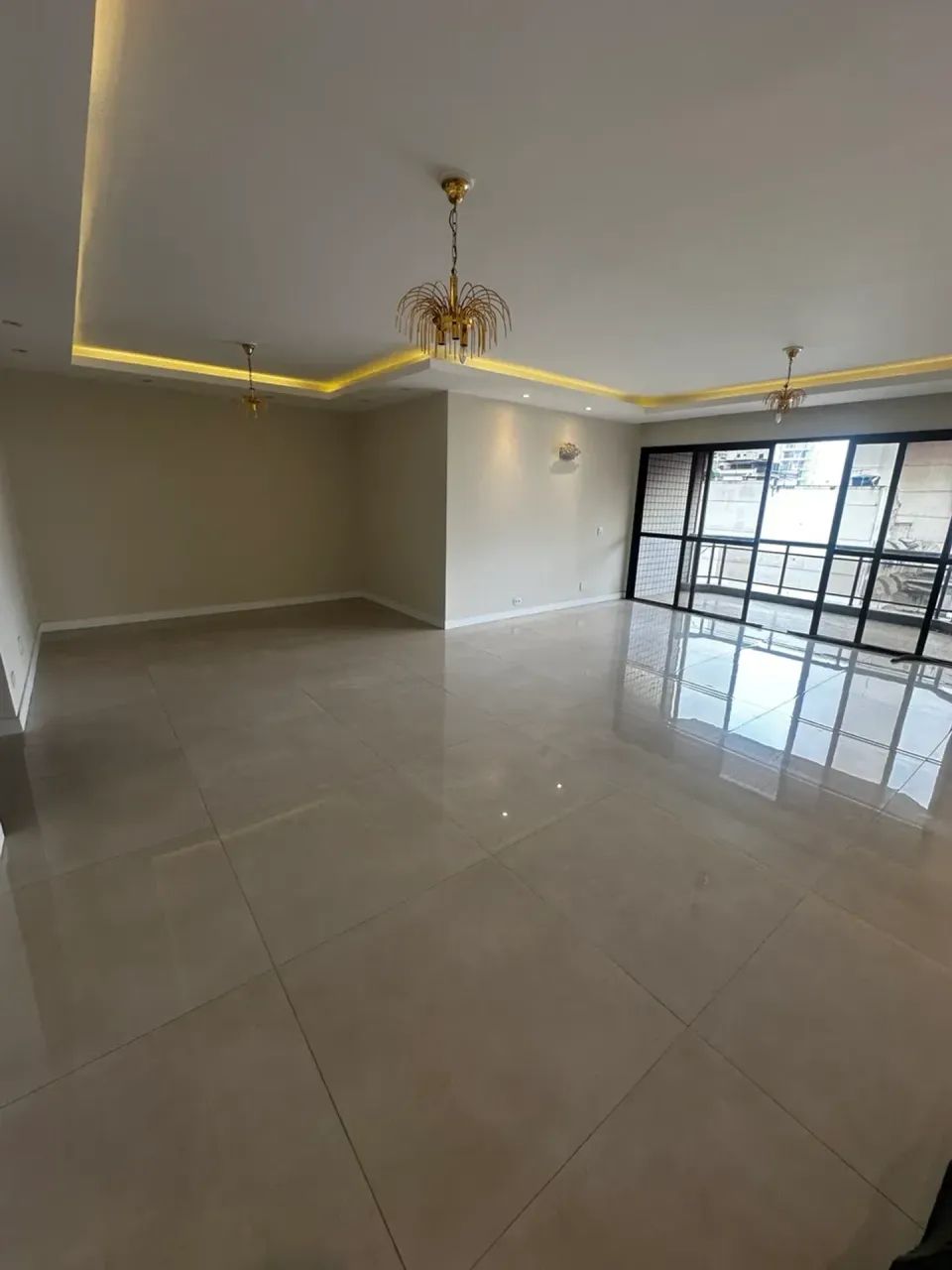 Apartamento de 4 quartos, sendo 2 suítes e 2 vagas de garagem. - Foto 2