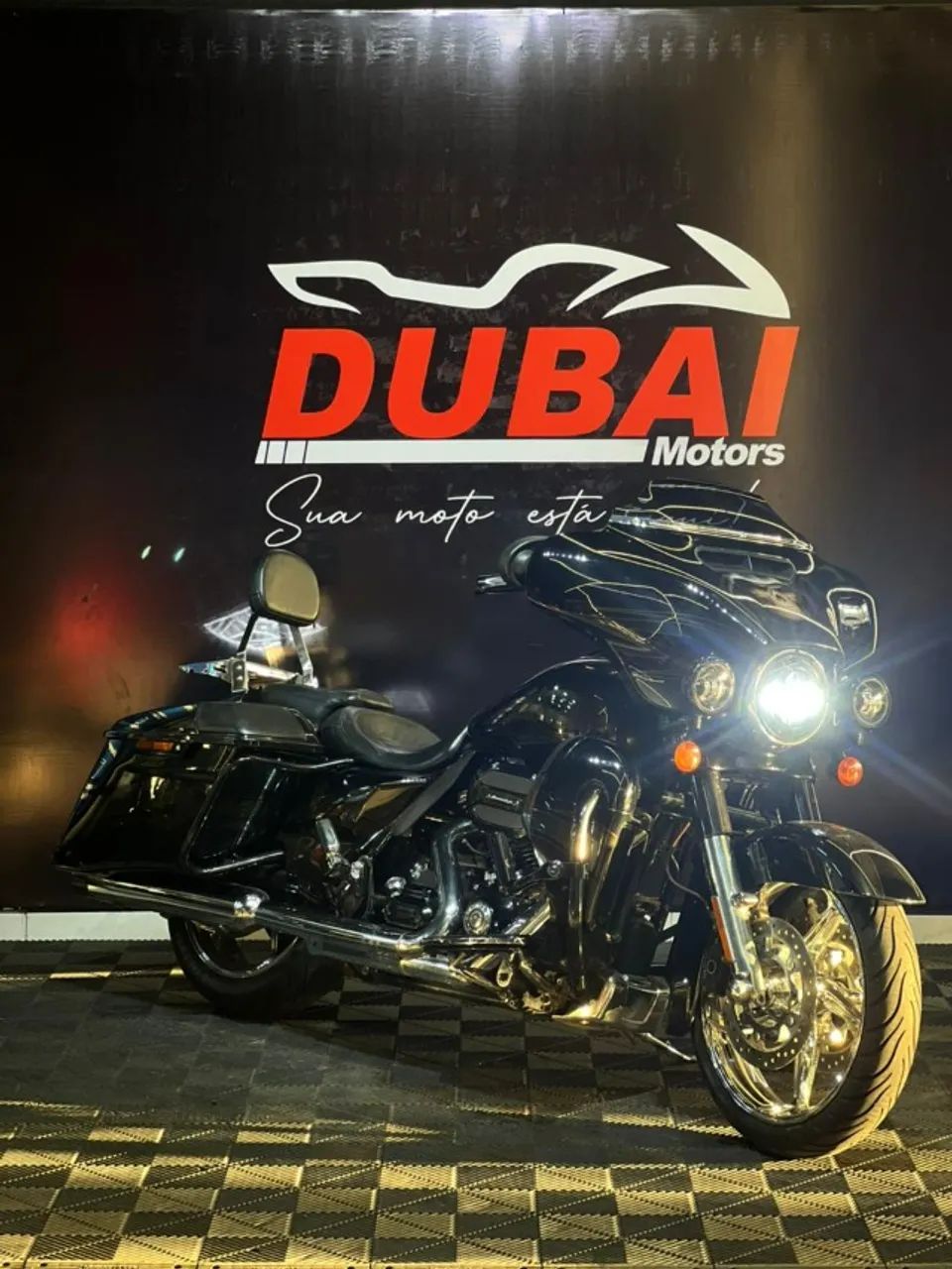 HARLEY DAVIDSON STREET GLIDE SPECIAL