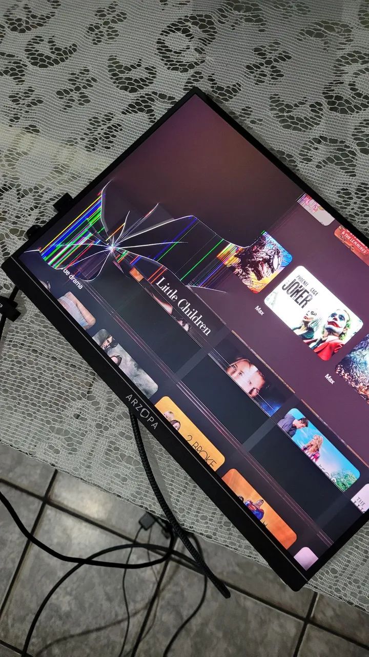 Monitor 2 k . Obs com tela quebrada  - Foto 2