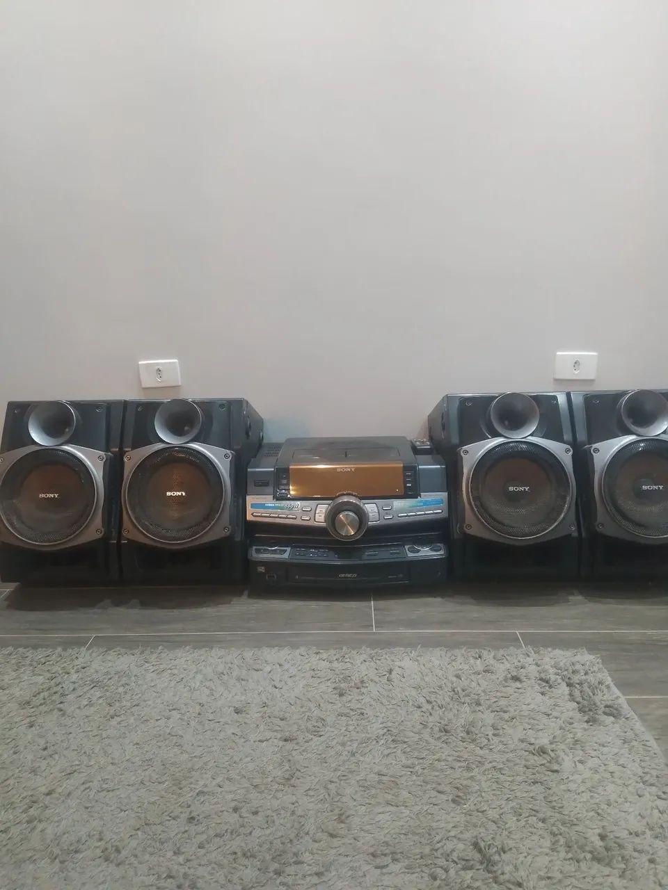 Mini system Sony genezy Zux 9 - Aparelhos de Som - Capela Velha