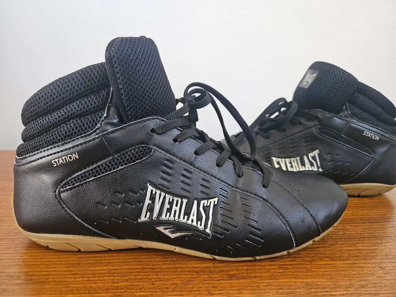 Bota sapatilha sapato tênis wrestling luta kart Everlast semi nova usada pra tocar bateria - Foto 5