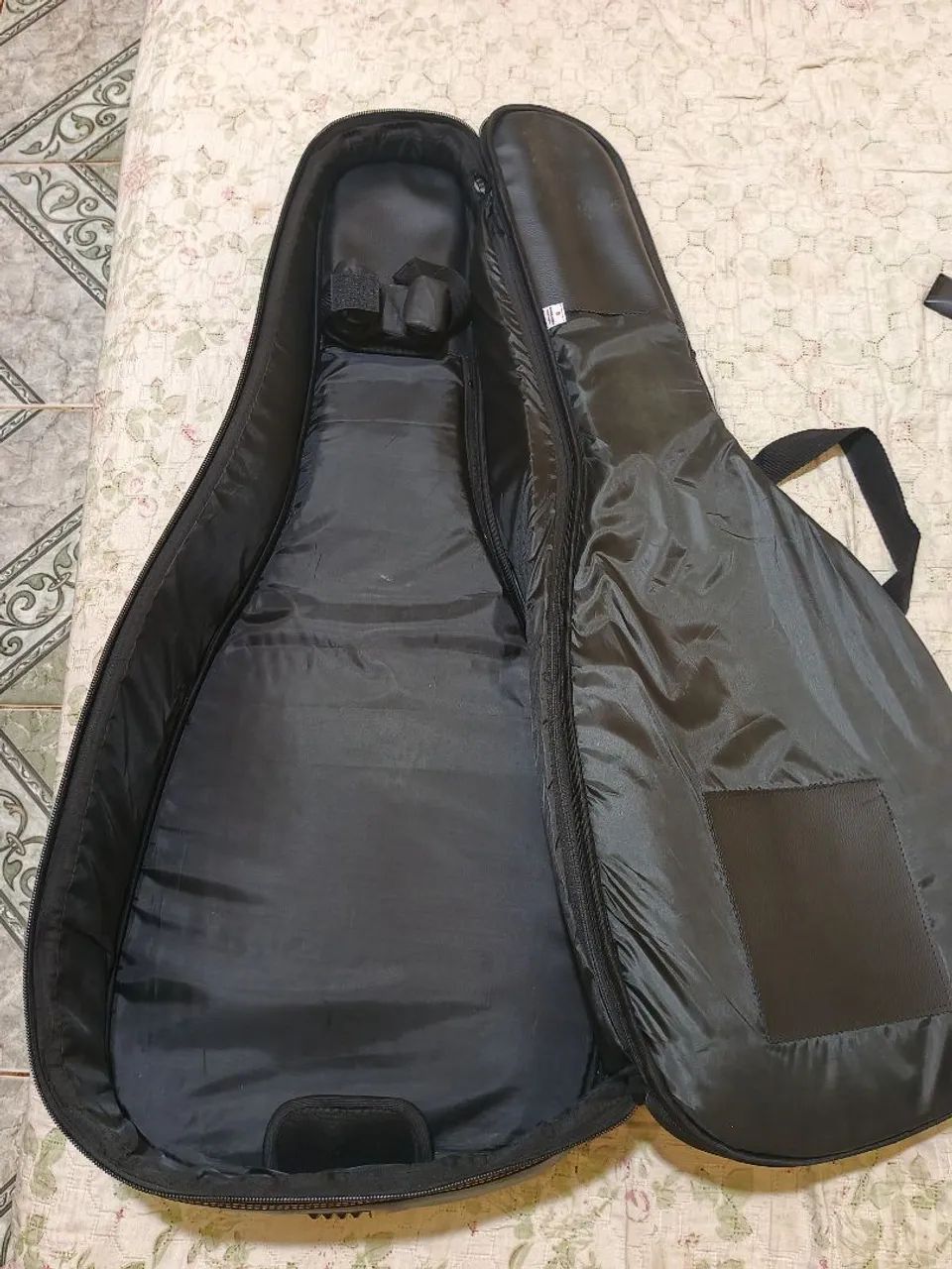 Capa de Couro acolchoada( Violão profissional )  - Foto 4