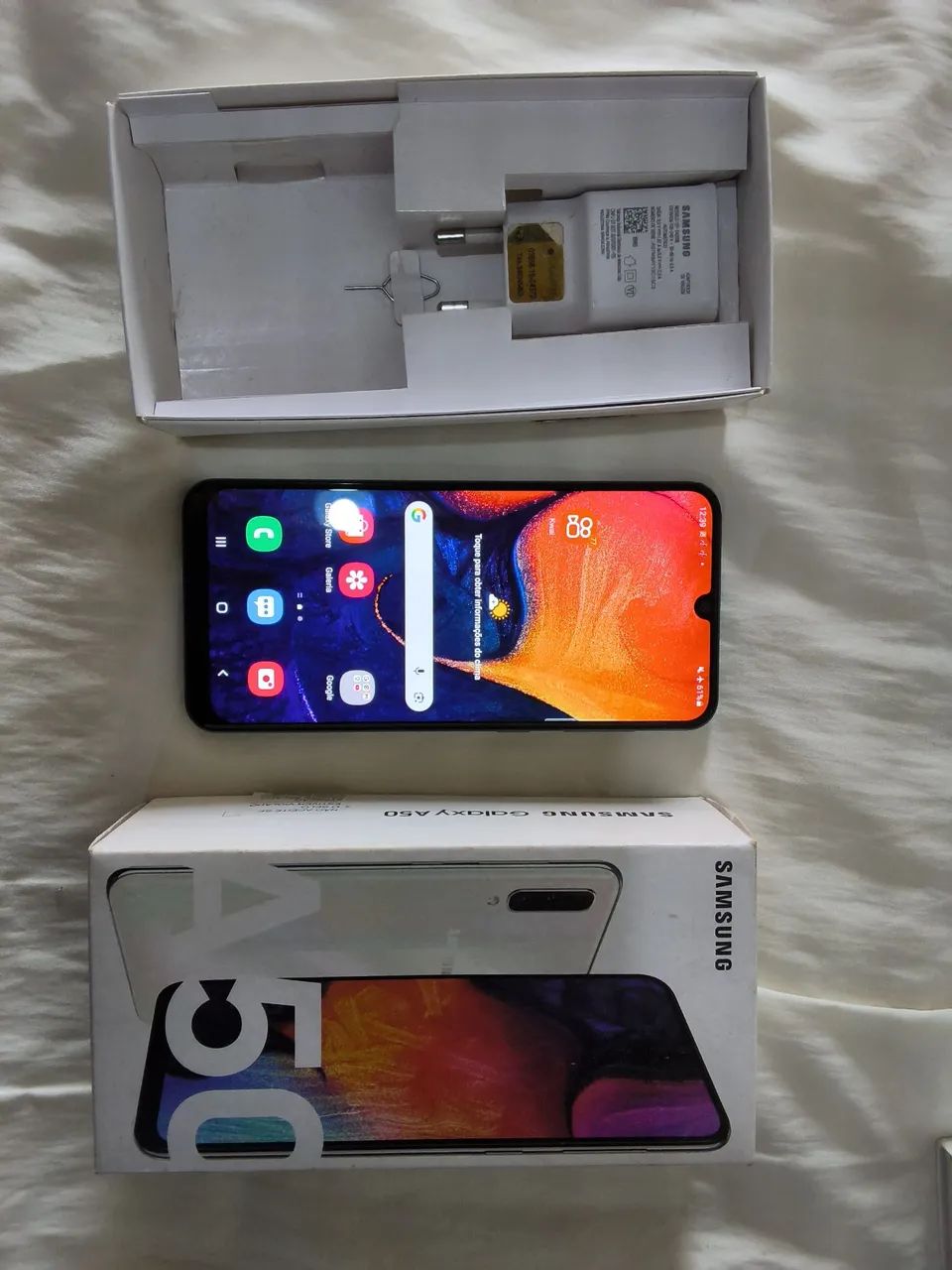 Samsung a50 branco 128g e 4ram com NF